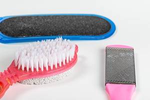 Pumice and nail files for cleansing the skin of the foot Pumice and nail files for cleansing the skin of the foot